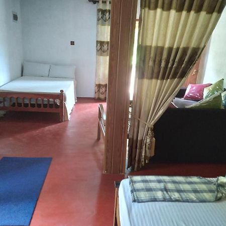 Soma Cabana, Homestay & Restaurant Tangalle Ngoại thất bức ảnh