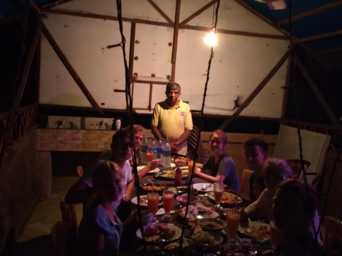 Soma Cabana, Homestay & Restaurant Tangalle Ngoại thất bức ảnh