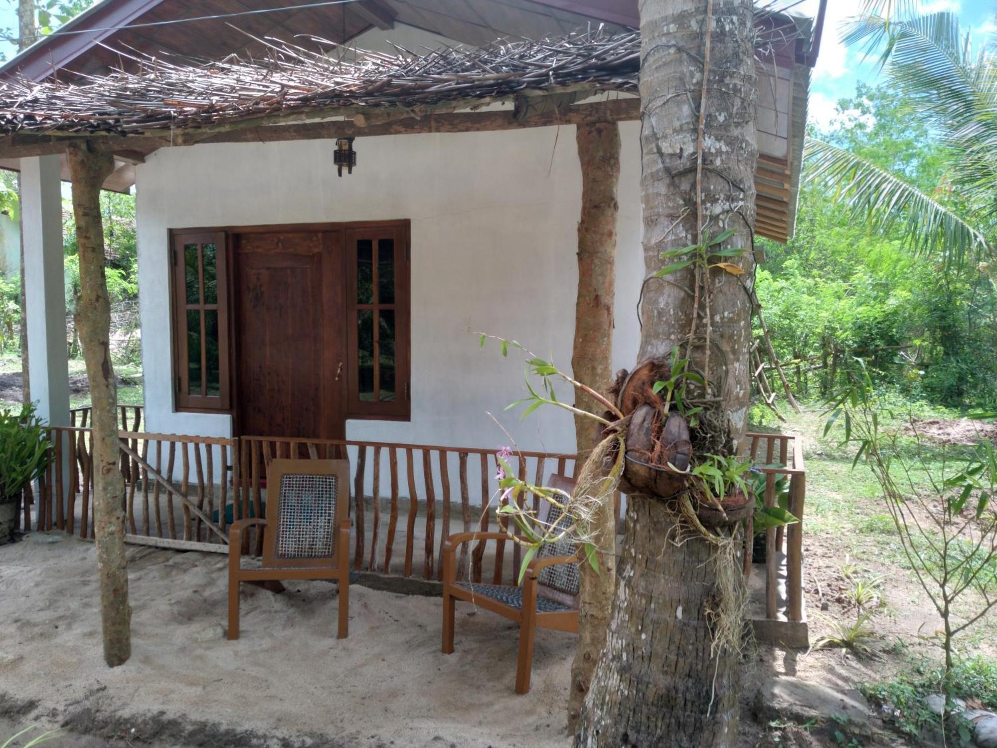 Soma Cabana, Homestay & Restaurant Tangalle Ngoại thất bức ảnh