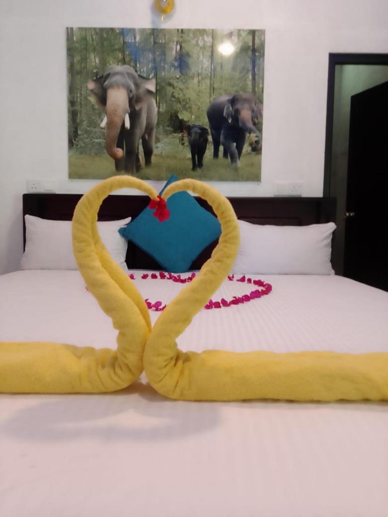Soma Cabana, Homestay & Restaurant Tangalle Ngoại thất bức ảnh
